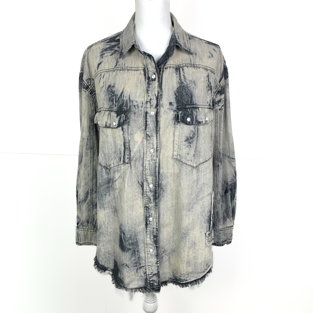 Oli & Hali Women S Oversized Denim Shirt Pearl Snap Patchwork Fringe Grunge